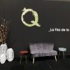 sofa y taburetes de terciopelo
